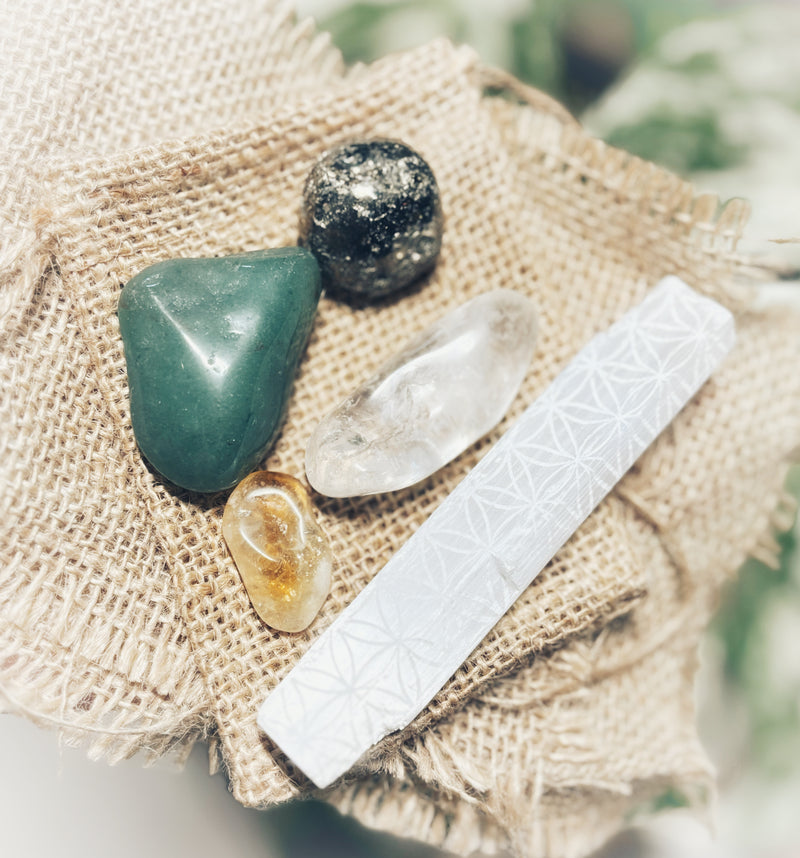 Abundance Tumble Kit This selection of high-energy stones is designed to attract and manifest abundance in all areas of your life—wealth, happiness, love, and good luck.
