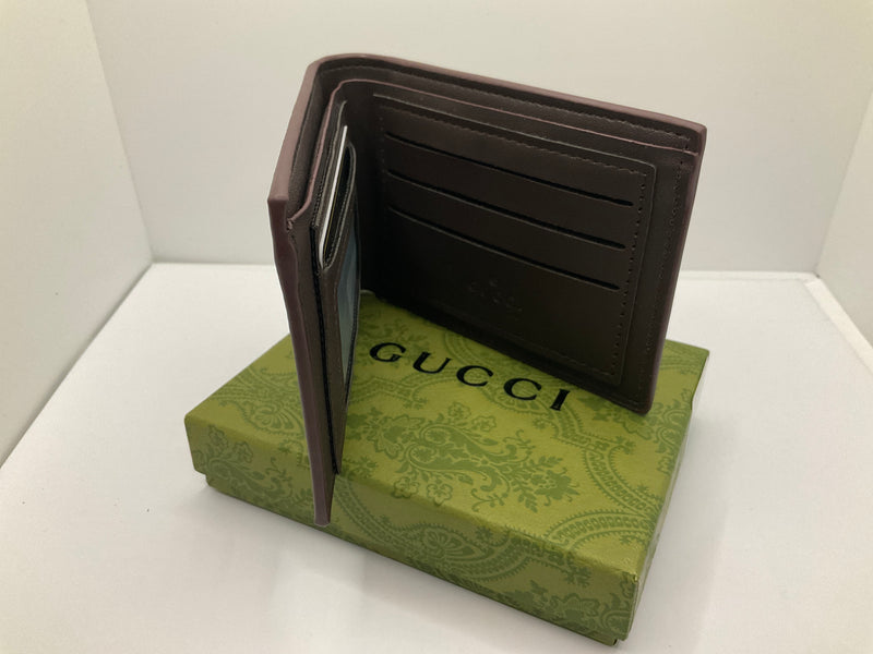 Gucci Men’s GG Supreme Bifold Wallet