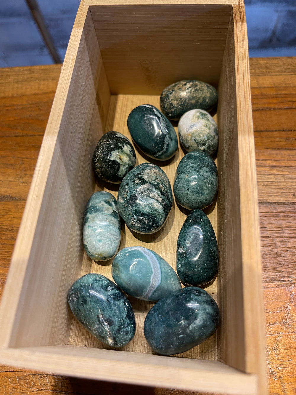 Moss Agate Tumbled Stone