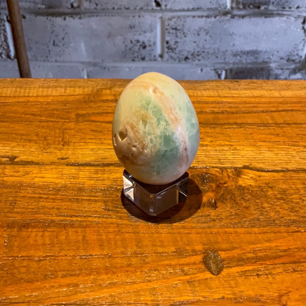 Caribbean Calcite Egg