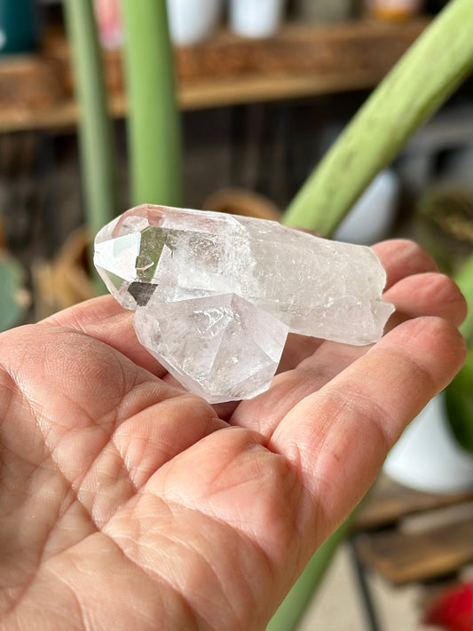 CLEAR QUARTZ TWIN POINT 3