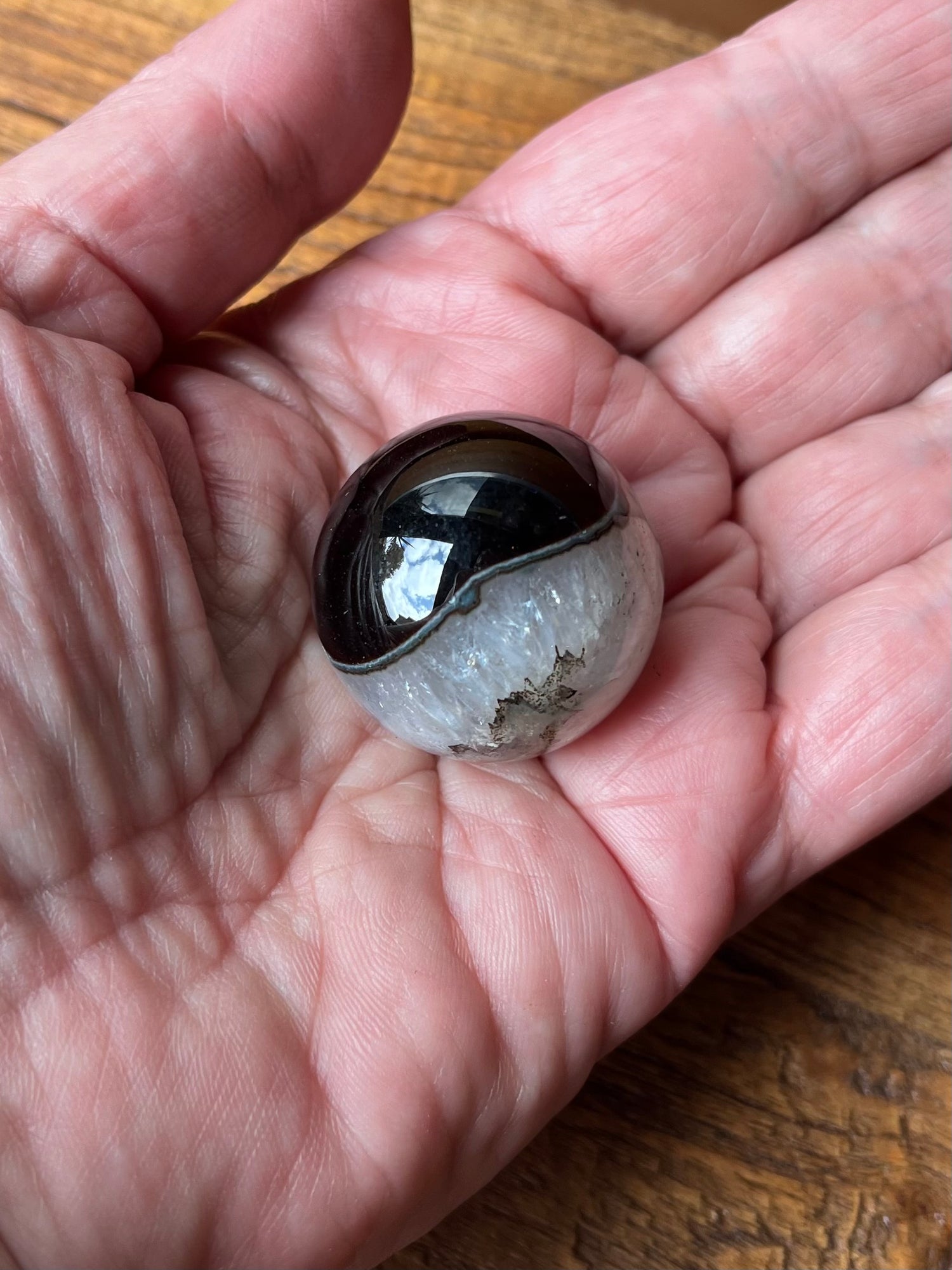 BLACK AGATE & QUARTZ SPHERE