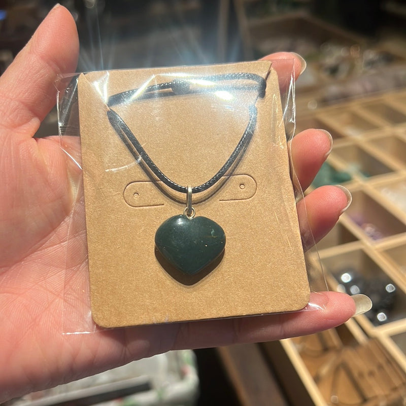 NATURAL CRYSTAL HEART NECKLACE