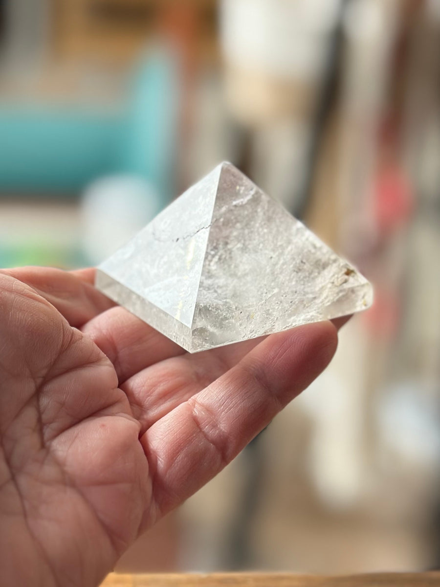 PYRAMID - CLEAR QUARTZ