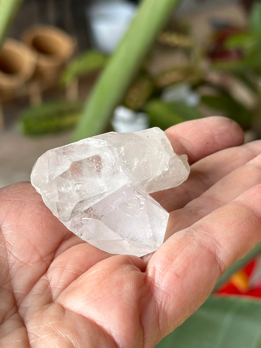 CLEAR QUARTZ TWIN POINT 3