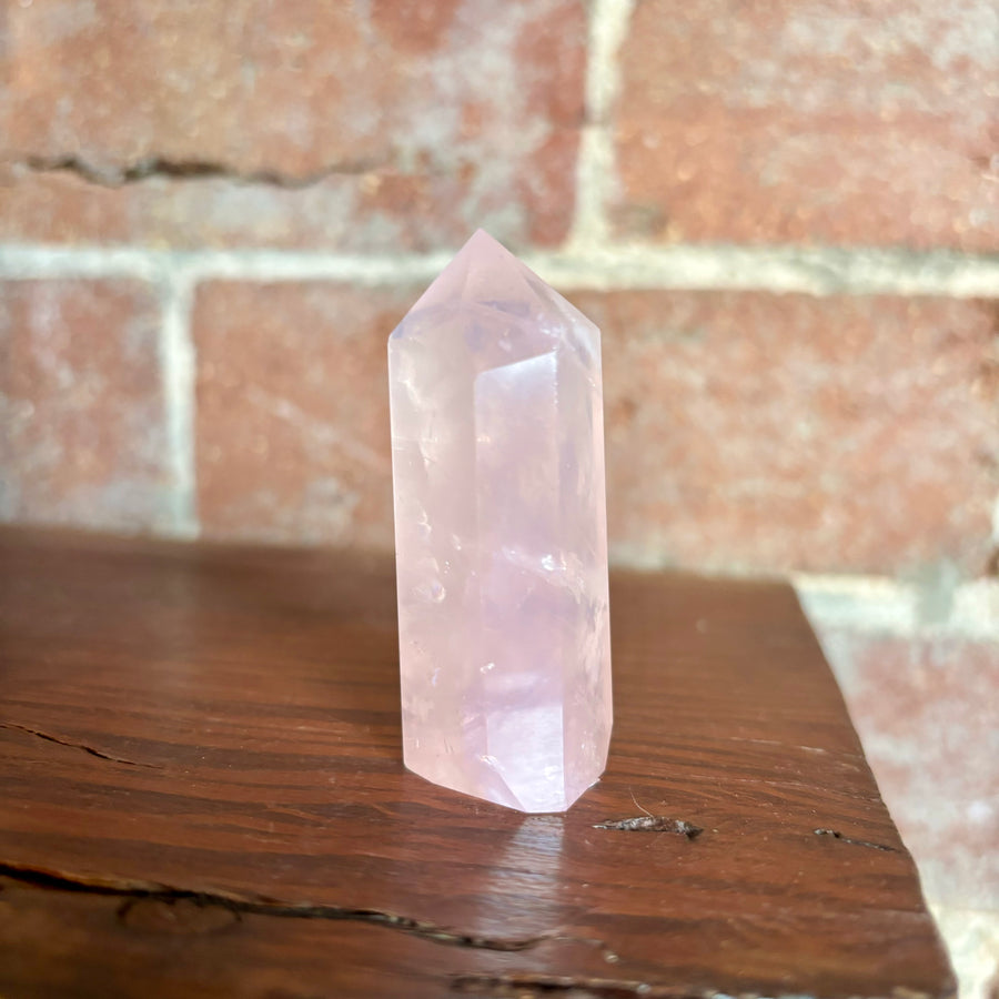 ROSE QUARTZ POINT