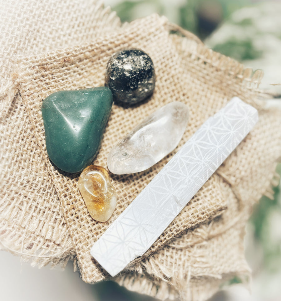 Abundance Tumble Kit  This selection of high-energy stones is designed to attract and manifest abundance in all areas of your life—wealth, happiness, love, and good luck.