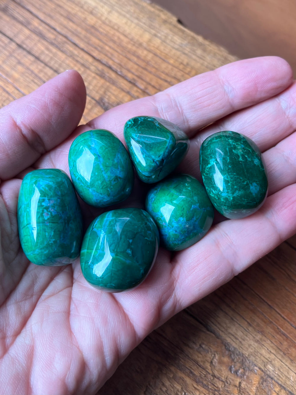 Green Howlite Tumbled Stone