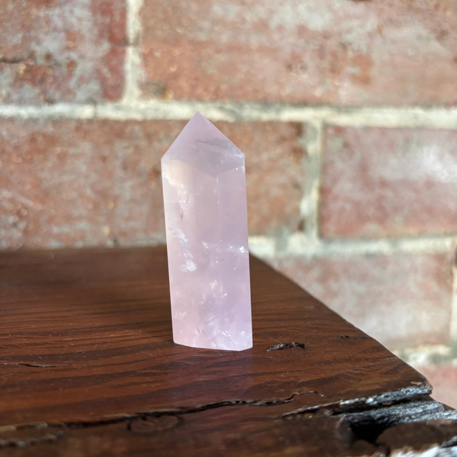 ROSE QUARTZ POINT