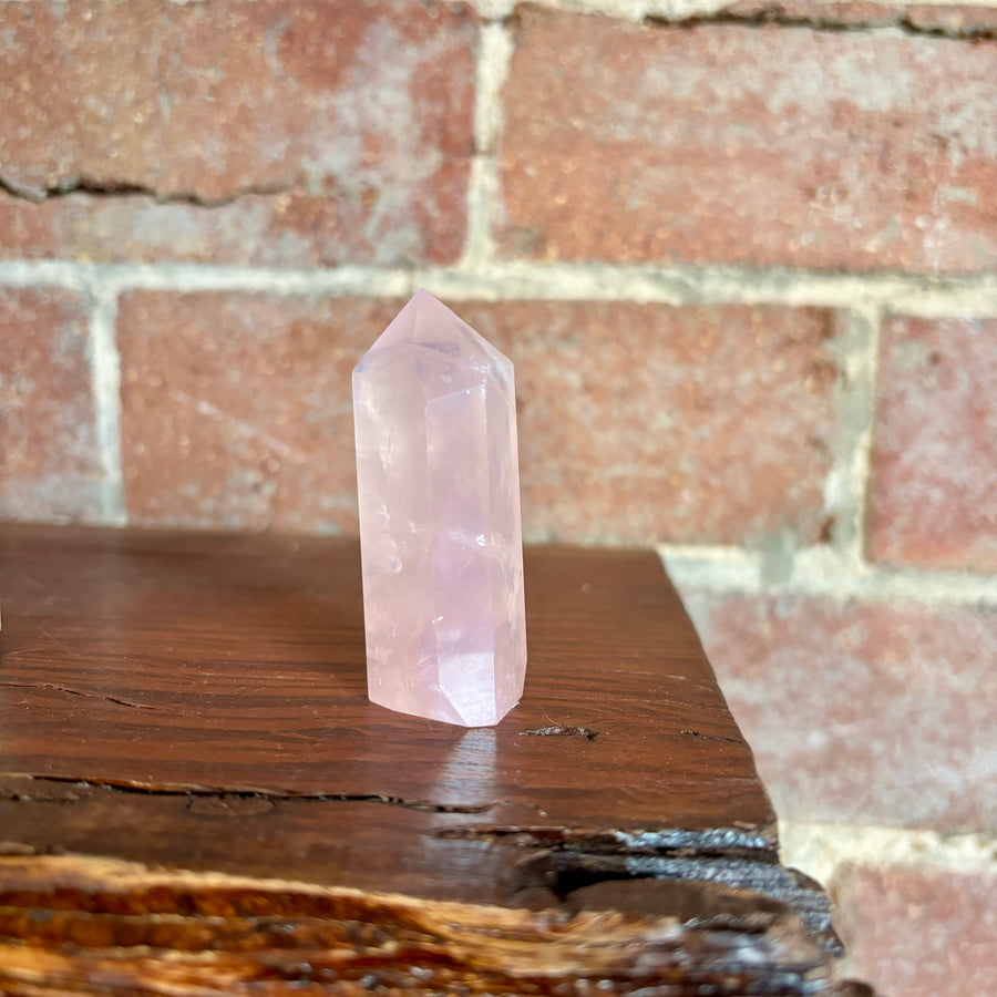 ROSE QUARTZ POINT