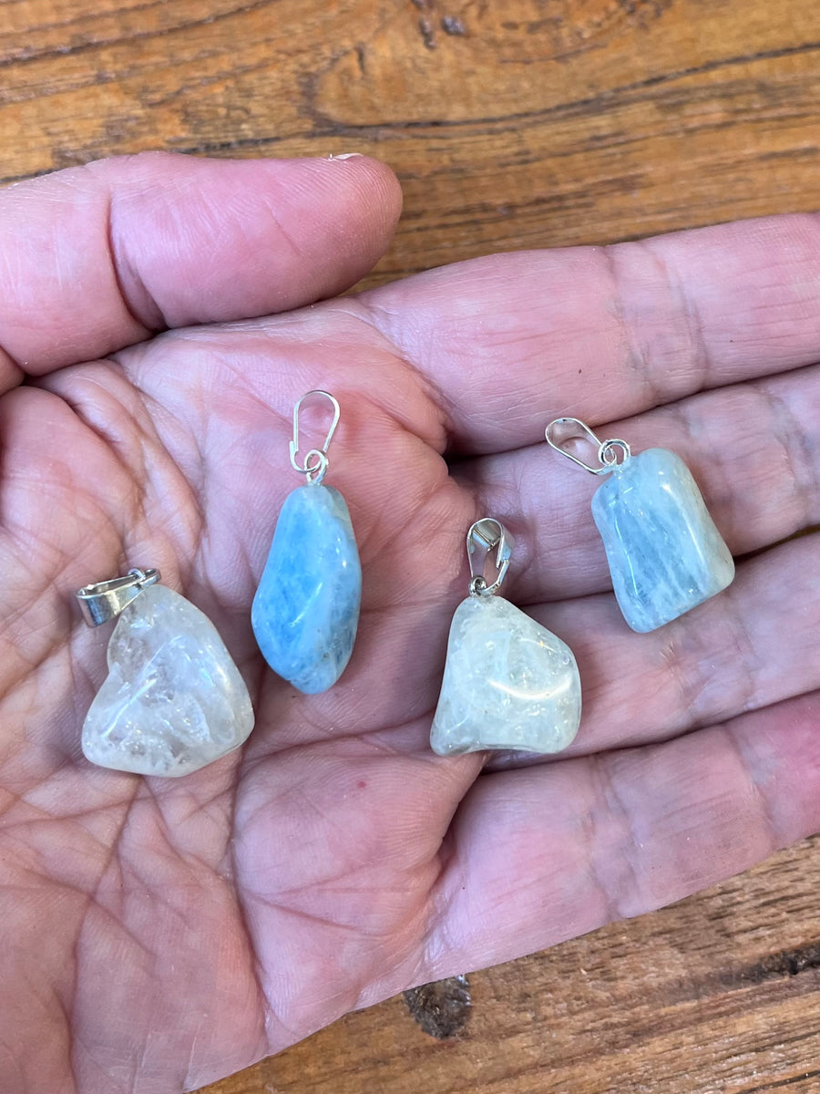 AQUAMARINE TUMBLED PENDANT