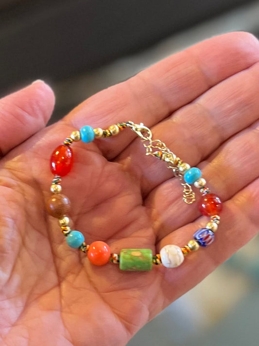 MULTICOLOUR BEAD BRACELET