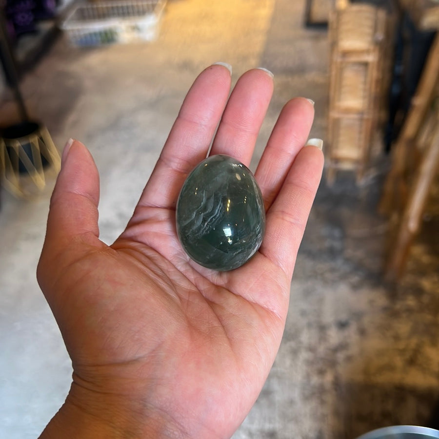 FLUORITE EGG