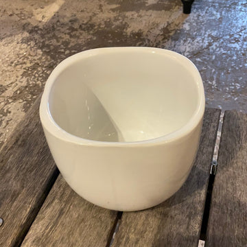 CERAMIC GLOSS WHITE SQUARE ROUNDED CORNERS PLANTER POT