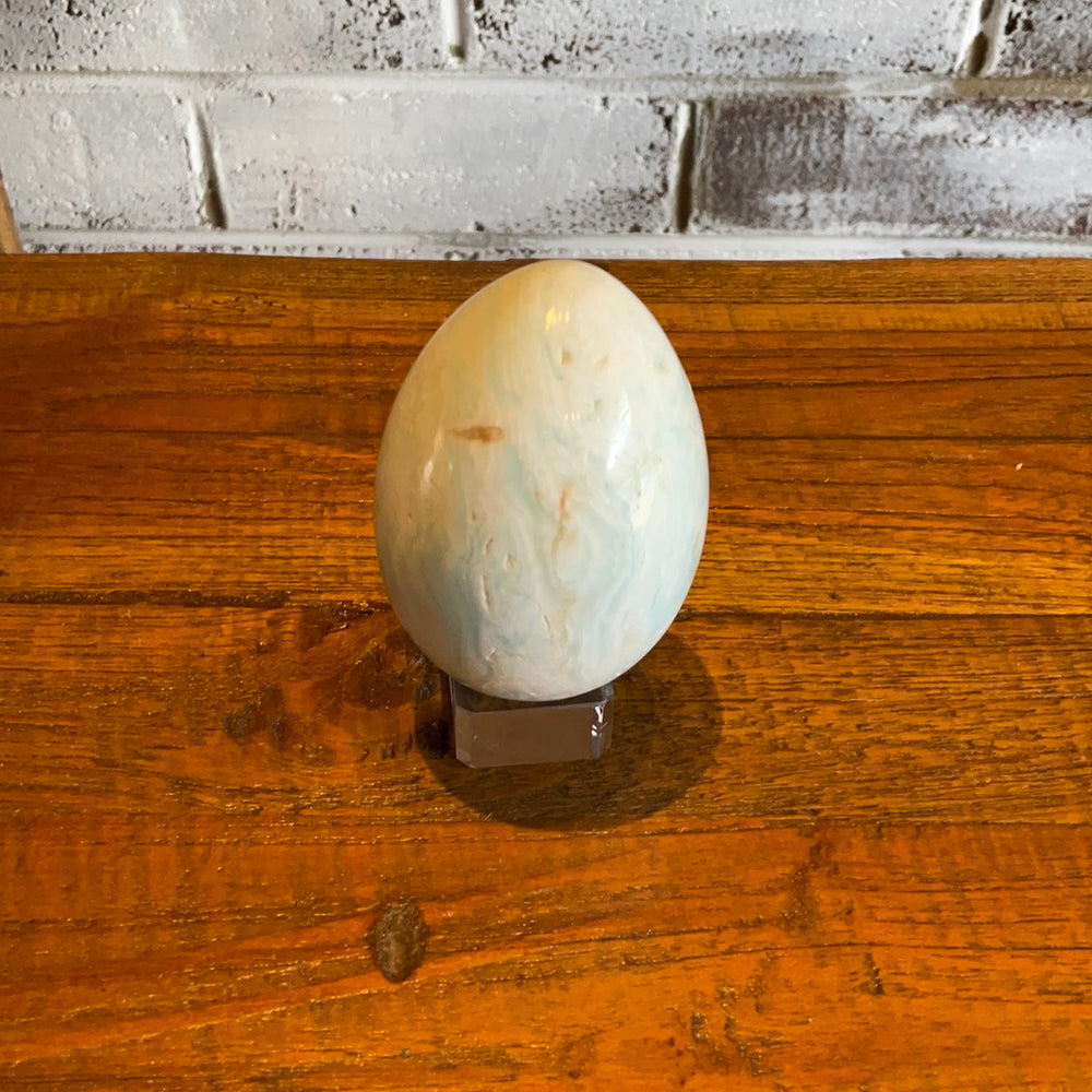 Caribbean Calcite Egg