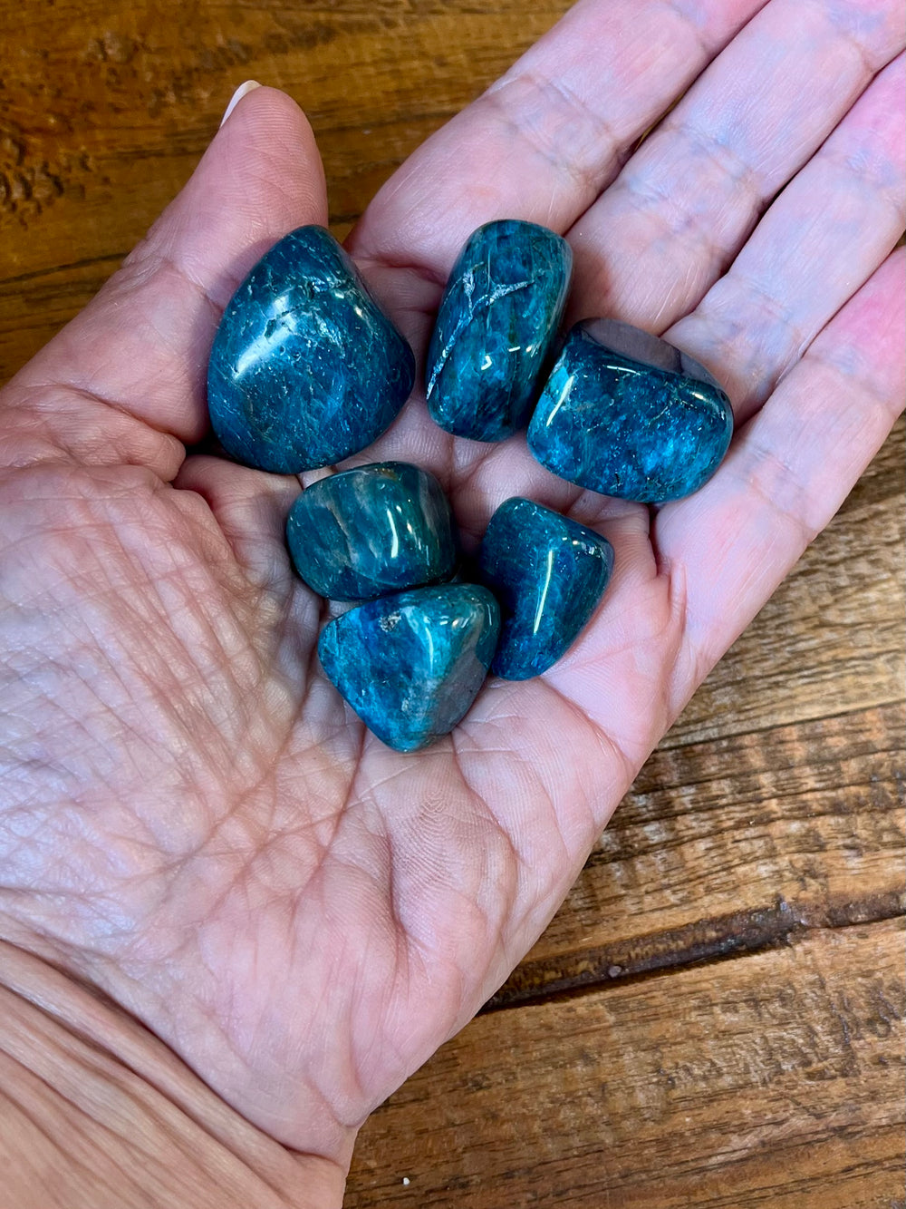 Chrome Chalcedony Tumbled Stone