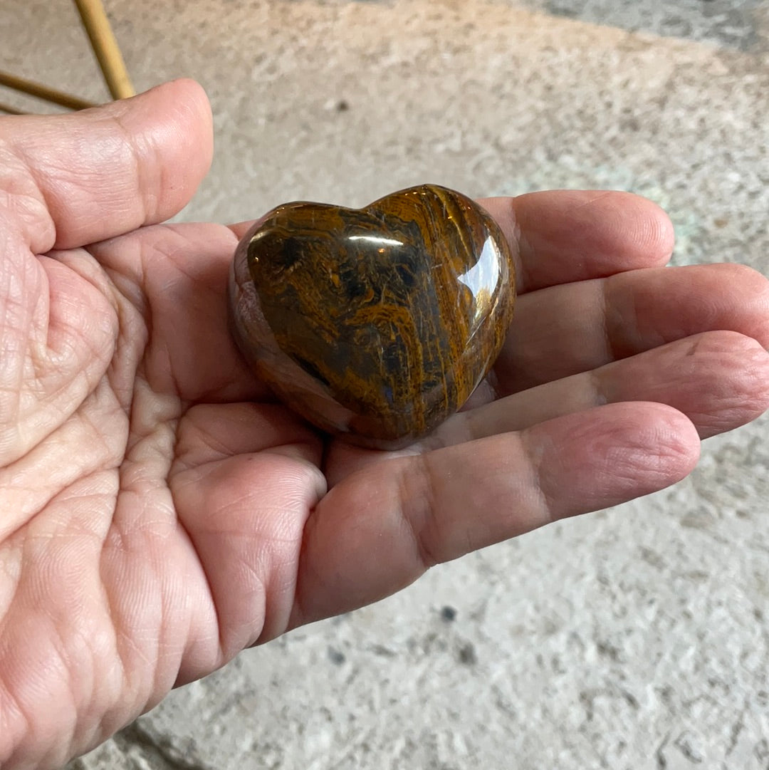 HEART - TIGER EYE